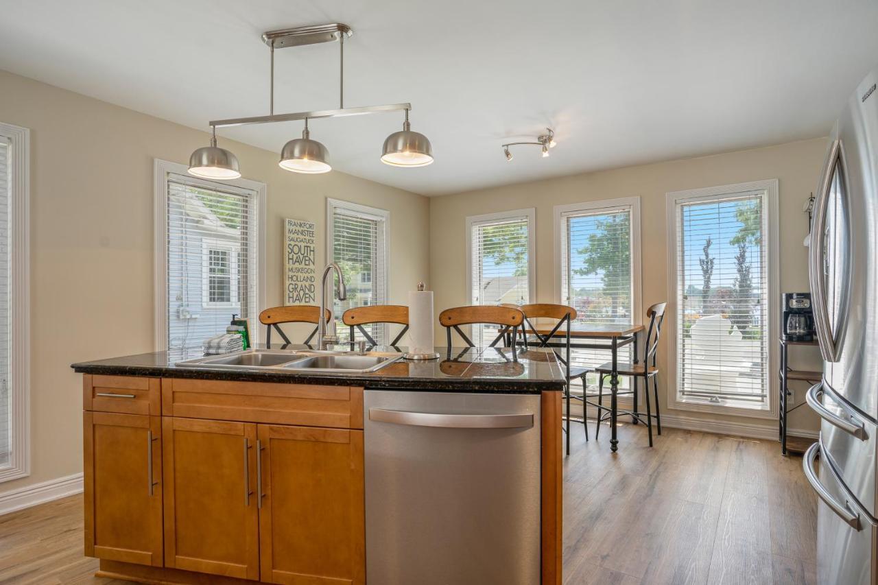 Serenity Now Saugatuck Exterior photo